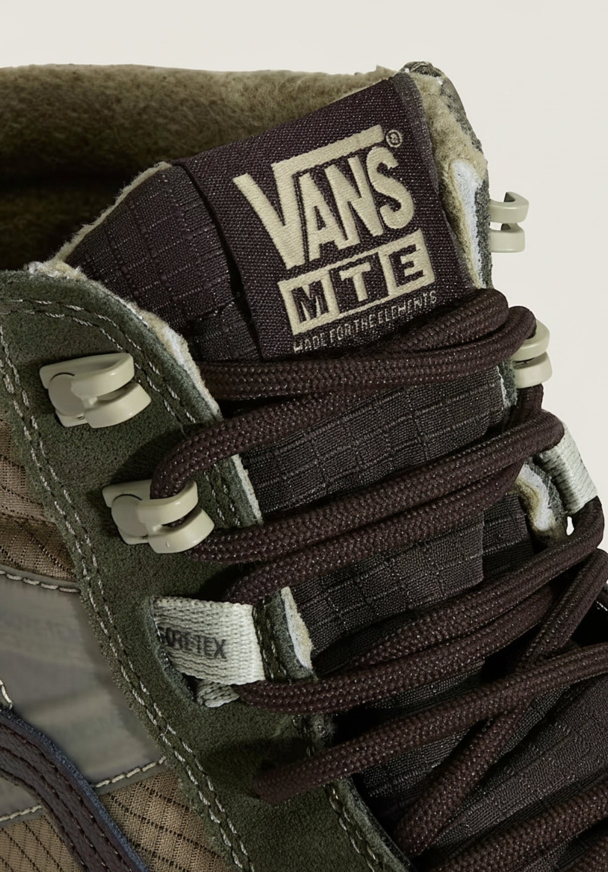 MTE Sk8-Hi Gore-Tex Insulated darkgreen-darkbrown Seitenansicht