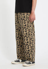 Freazy Loose EW Denim cheetah Closeup1