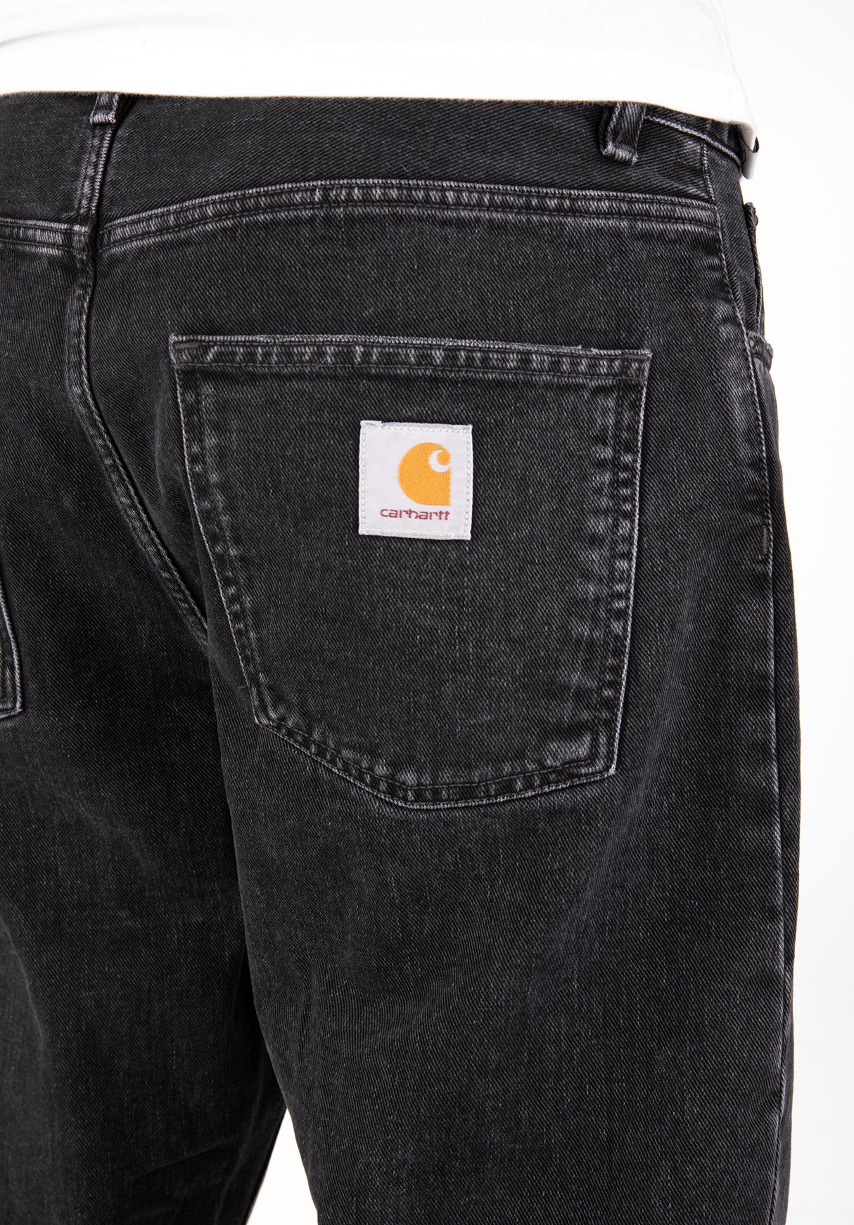 Newel Pant (Cropped) blackstonewashed Closeup2