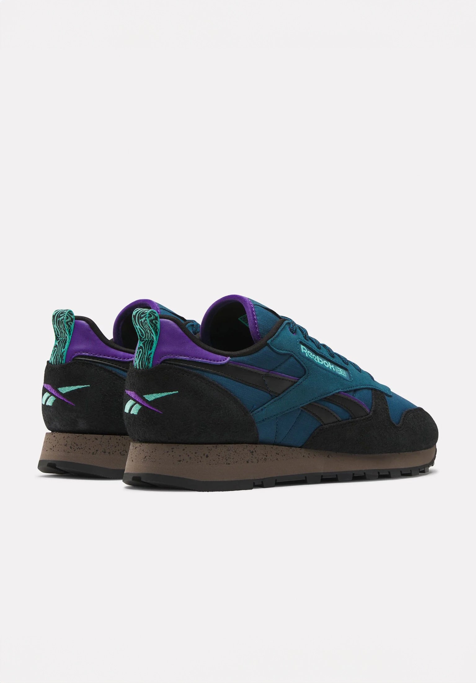 Classic Leather Reebok Schuhe Mädels in escapeblue-black