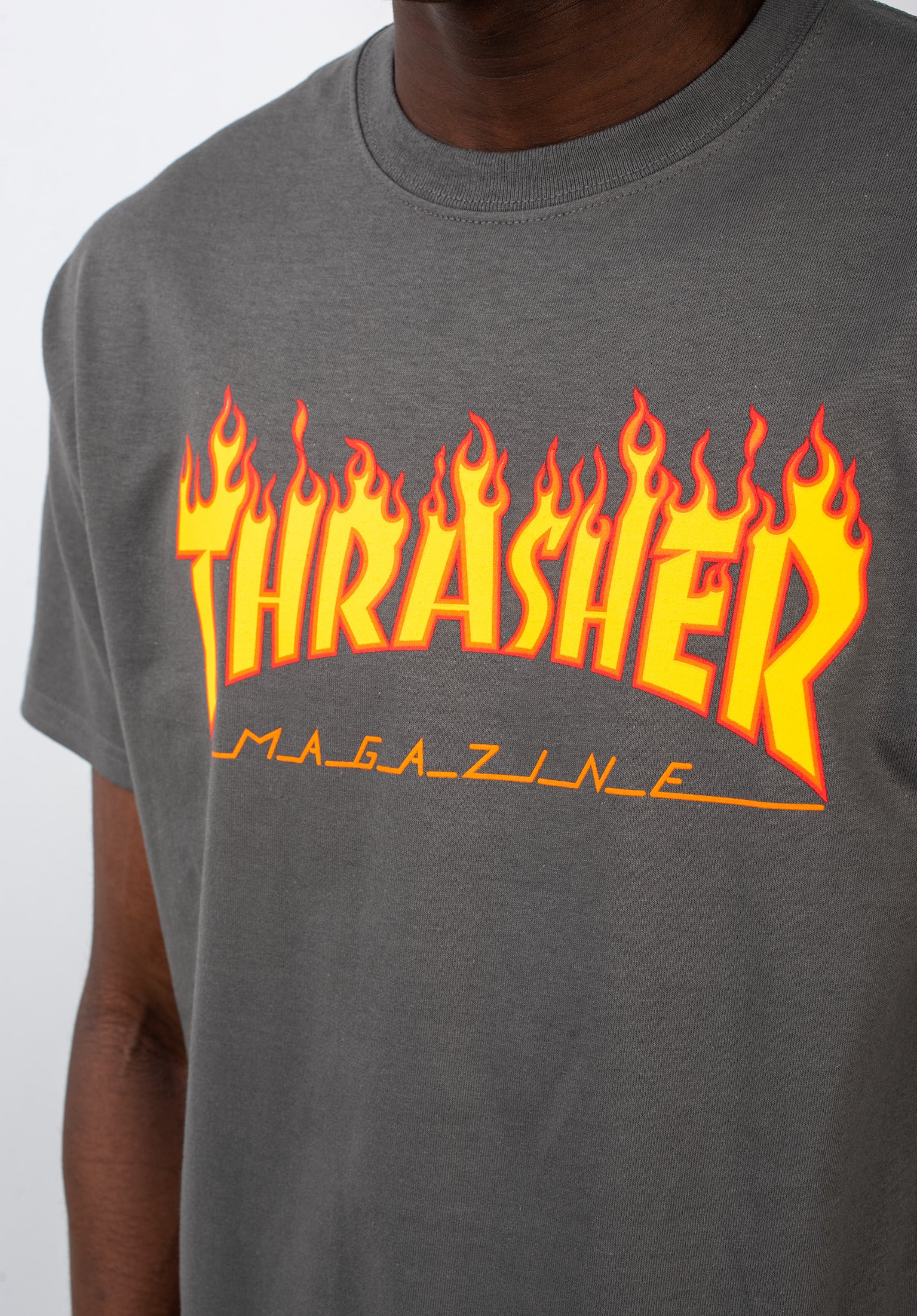 【THRASHER】 FLAME TEE - CHARCOAL FLAME - TSHIRT - CHARCOAL – Thrasher Magazine