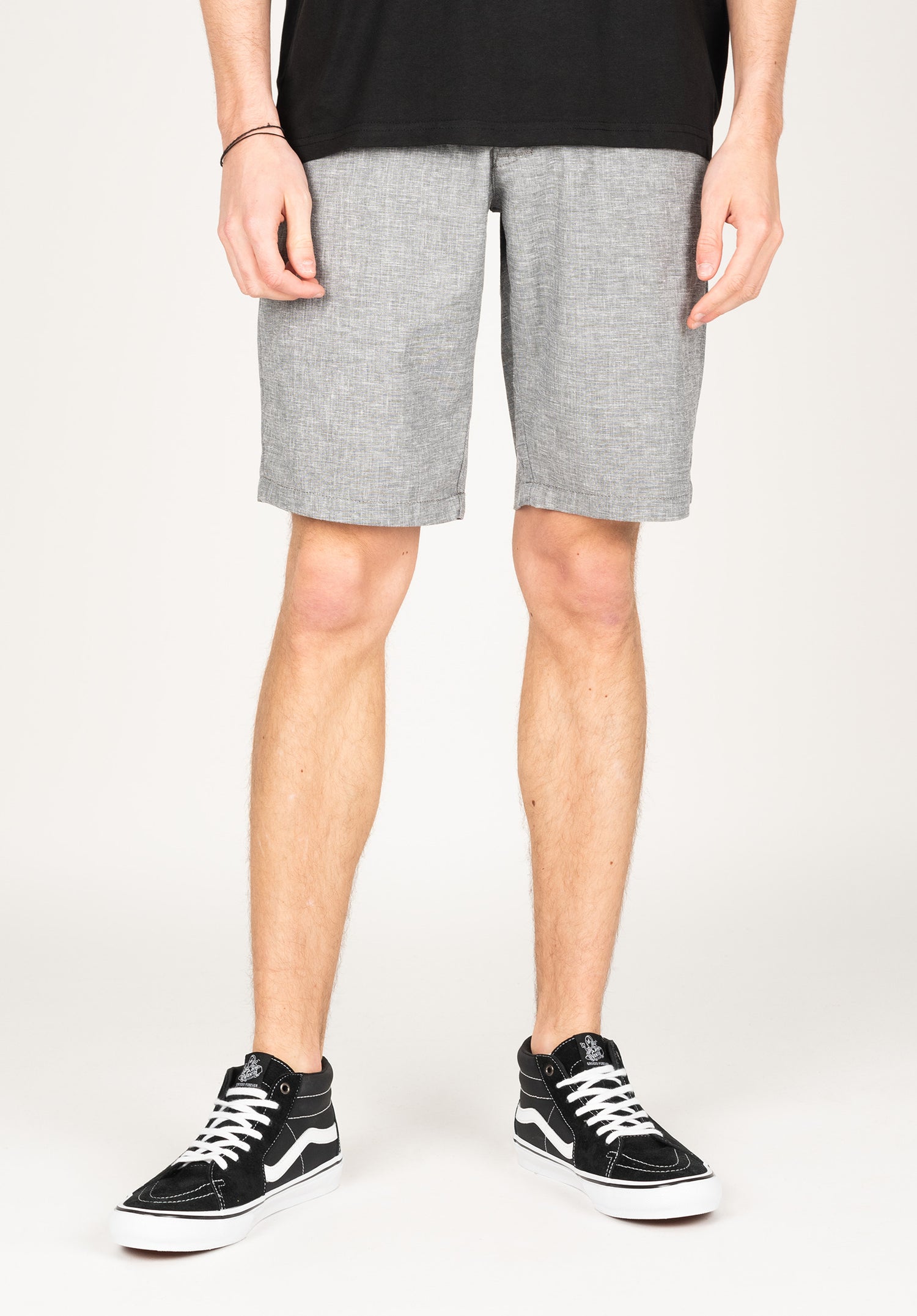 Lukas|1,84|32 Zoom Image