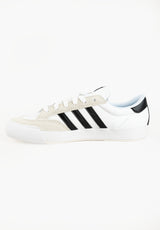 Nora ftwrwhite-coreblack-crystalwhite Closeup2