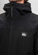 Overcast 3K Warm Jacket black Closeup1