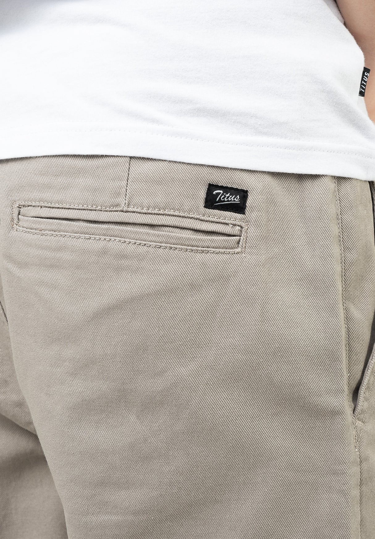 Jakob|1,85|L