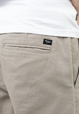 Jakob|1,85|L