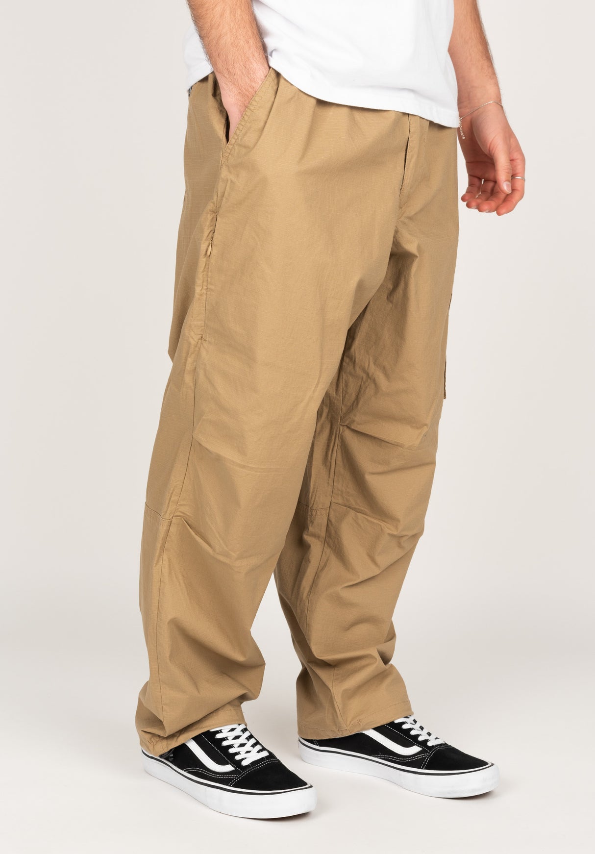 Leonard|1,82|L