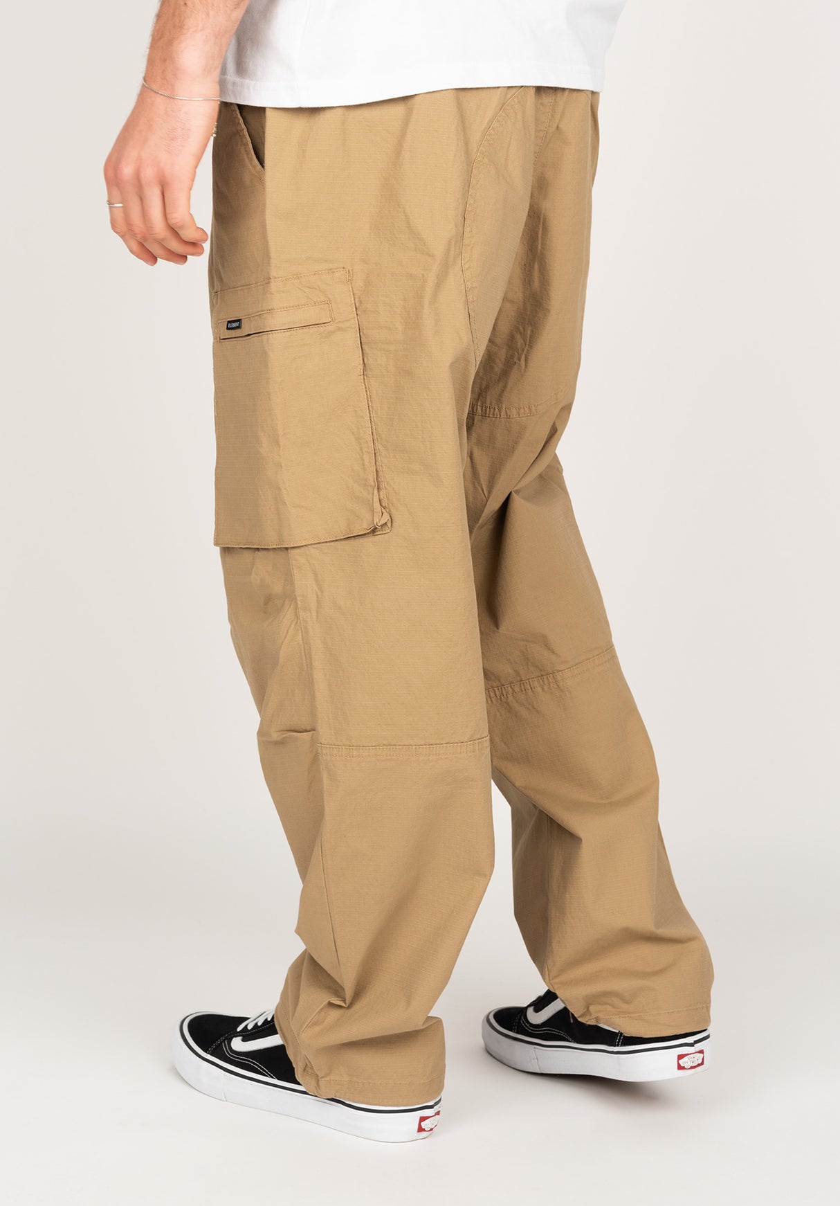 Leonard|1,82|L