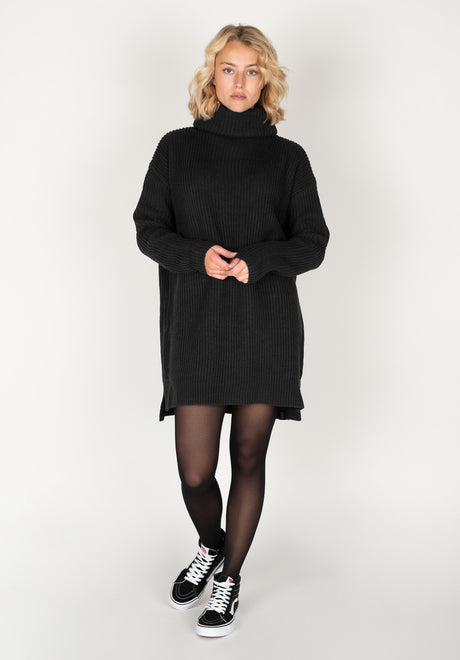 Jana|1,74|M