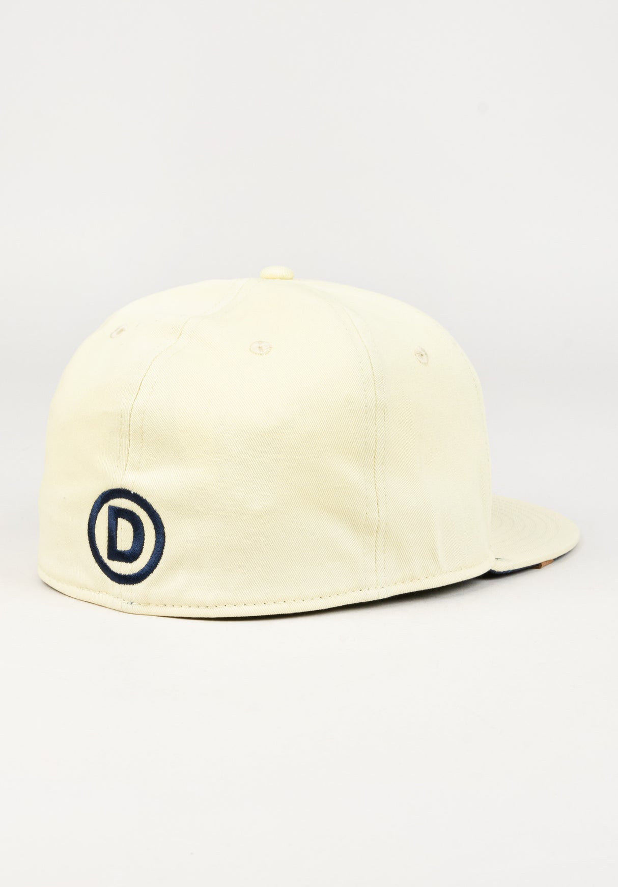 6P Pitching Cap Anniversary simplecream Close-Up1