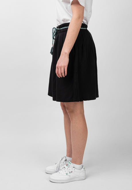 Lea|1,72|M