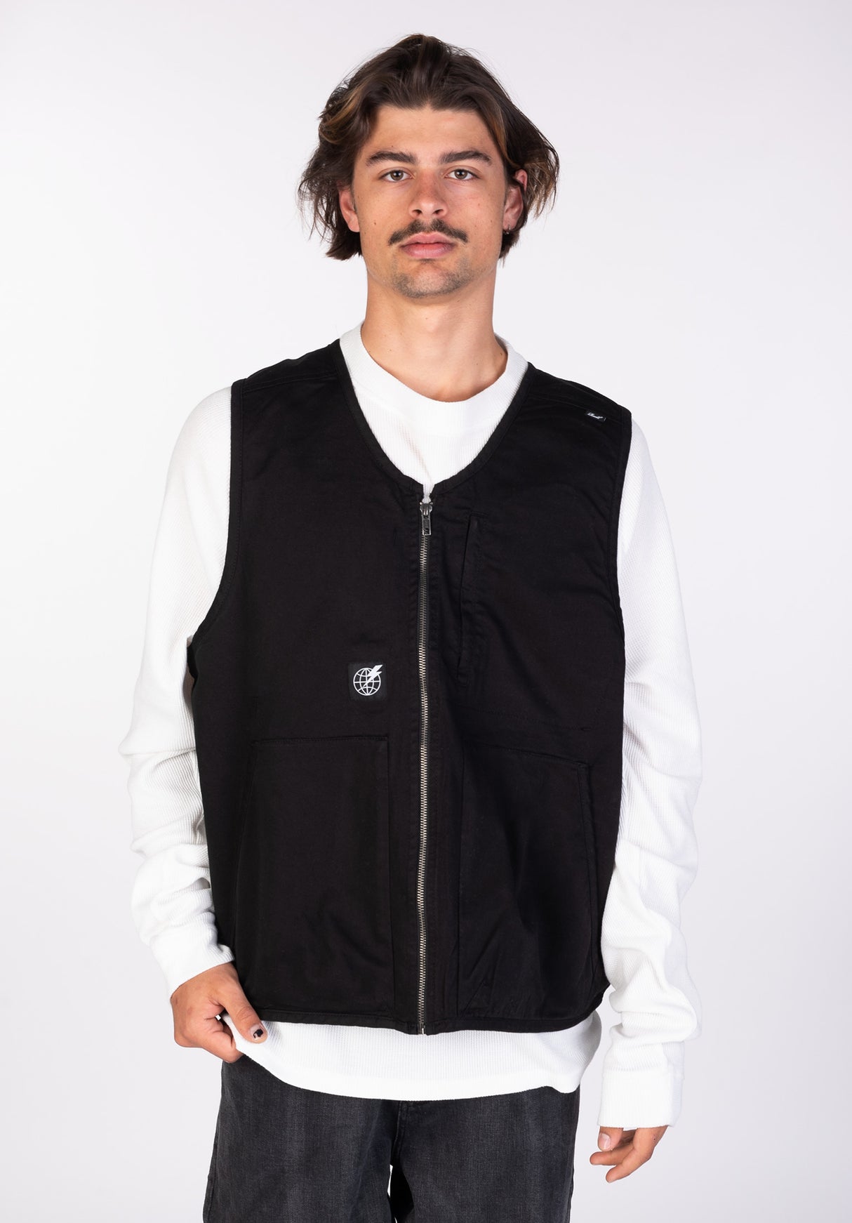 Jannik|1,80|L