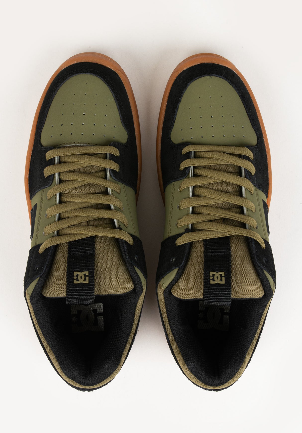 Lynx Zero olive-black Close-Up2