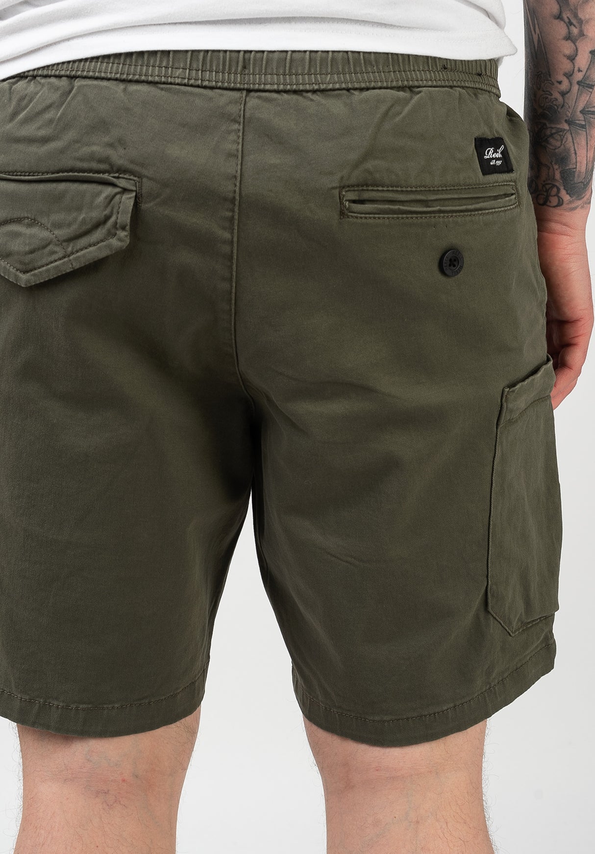 Dominik|1,85|L