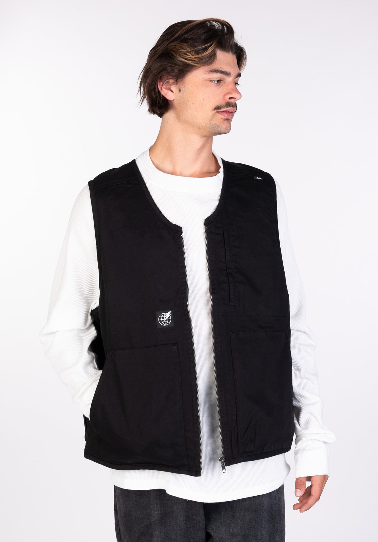 Jannik|1,80|L