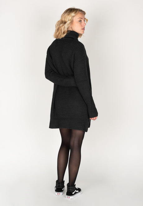 Jana|1,74|M