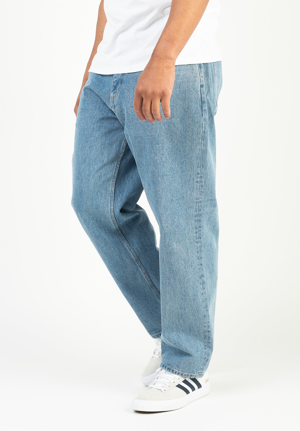 Joshua|1,85|34