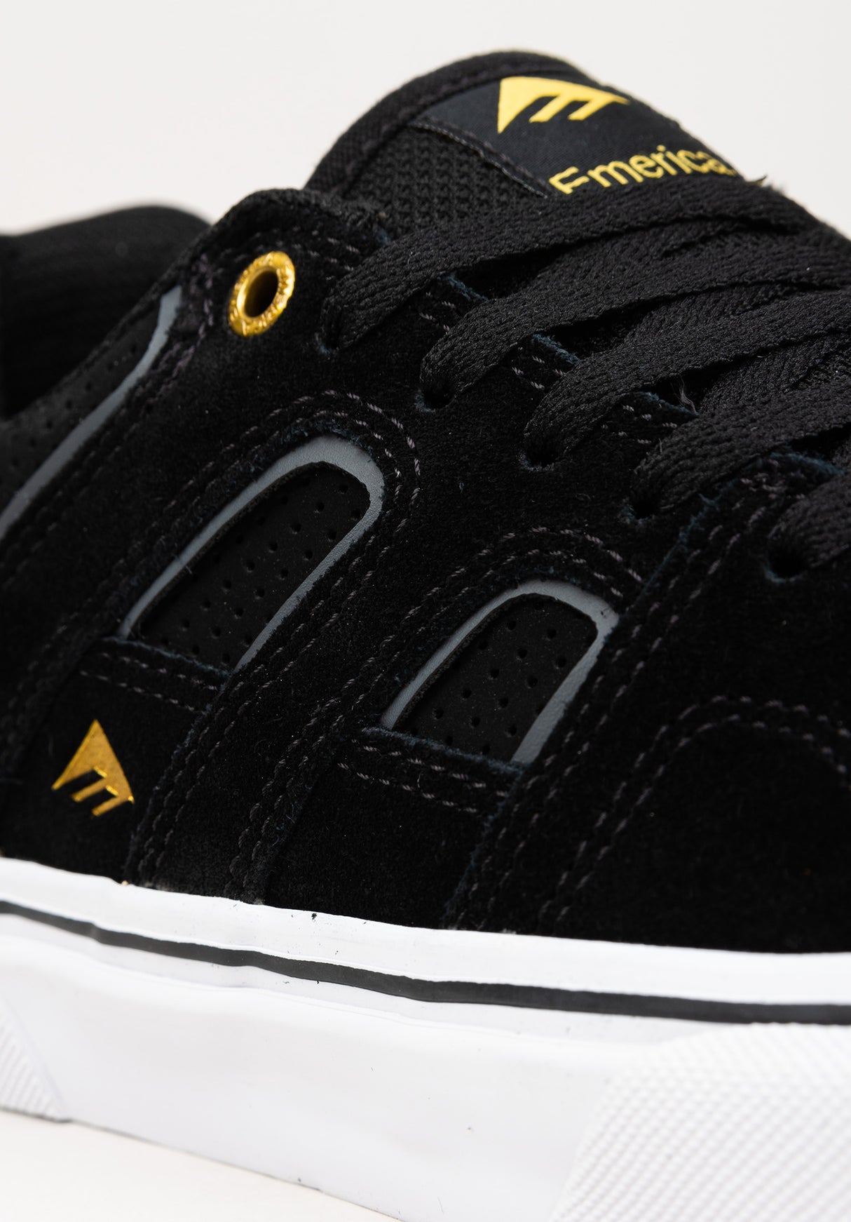 Tilt G6 Vulc black-white-gold Unteransicht