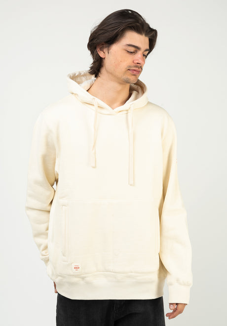 Jannik|1,80|L