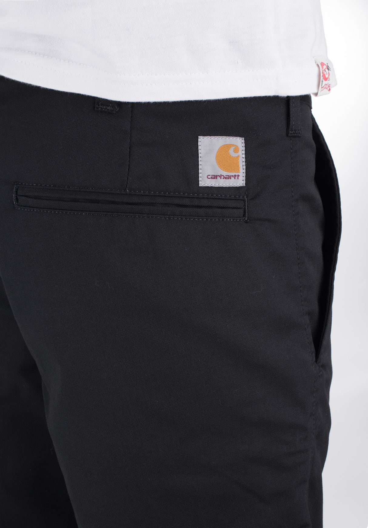 Presenter Short blackrinsed Close-Up2