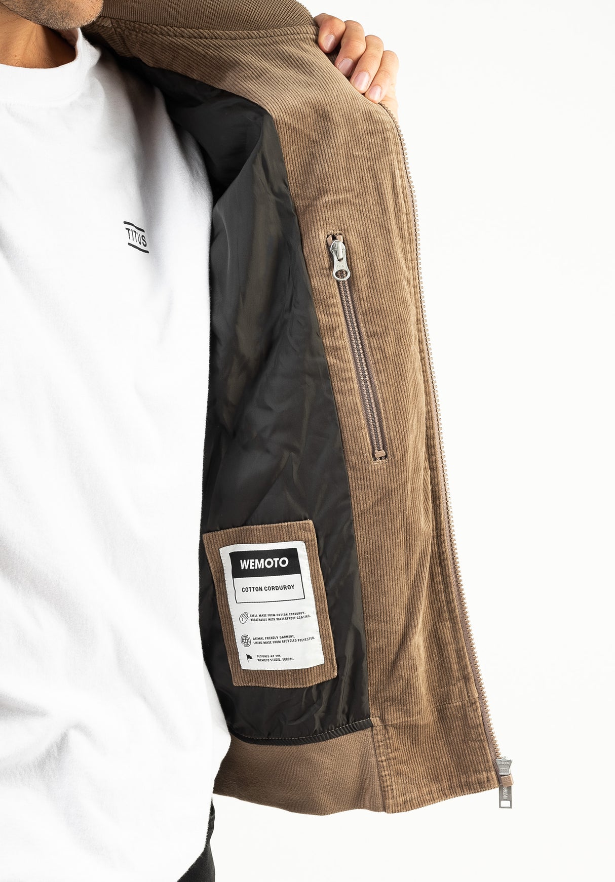 Colin khaki Close-Up2