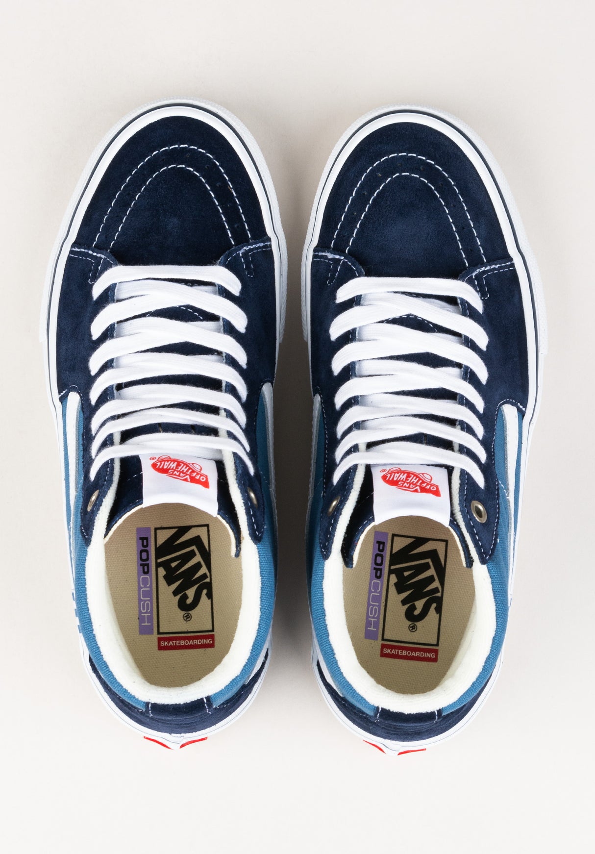 Skate SK8-Hi navy-white Close-Up2