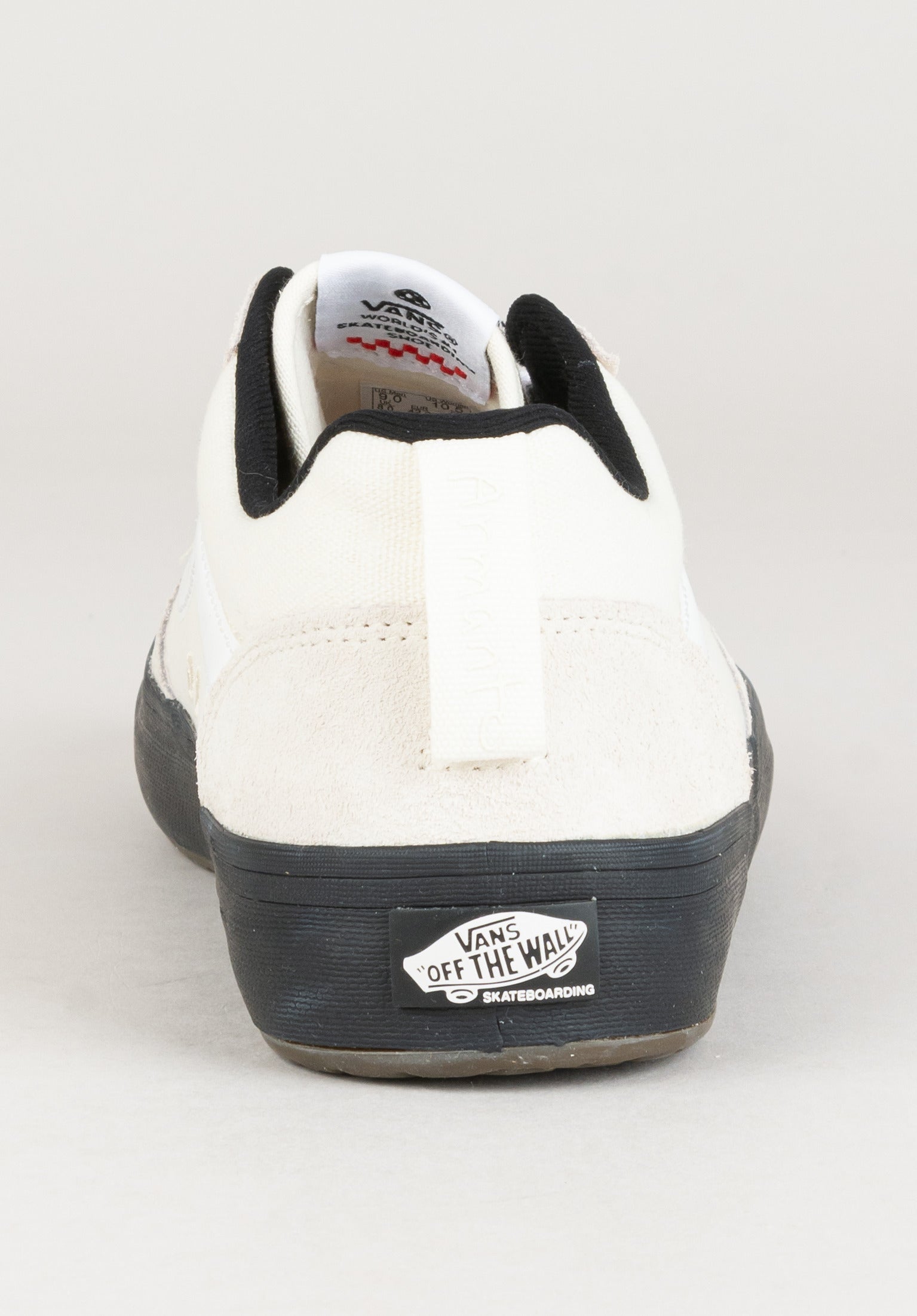 Vans classic white black hotsell