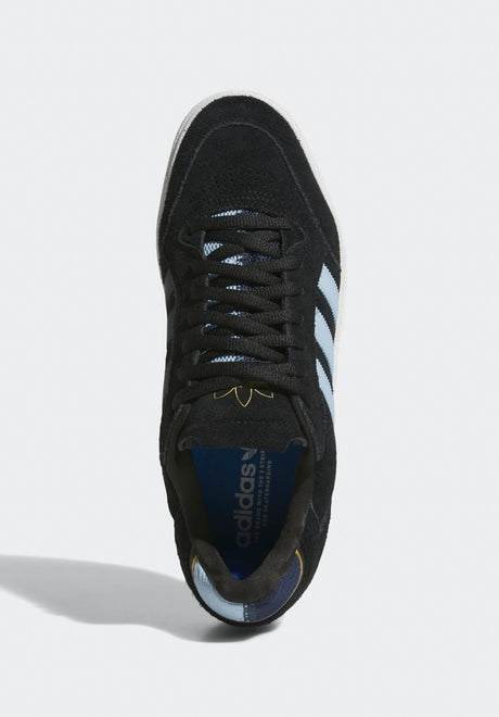 Tyshawn Low coreblack-clearsky-collegiatenavy Closeup2