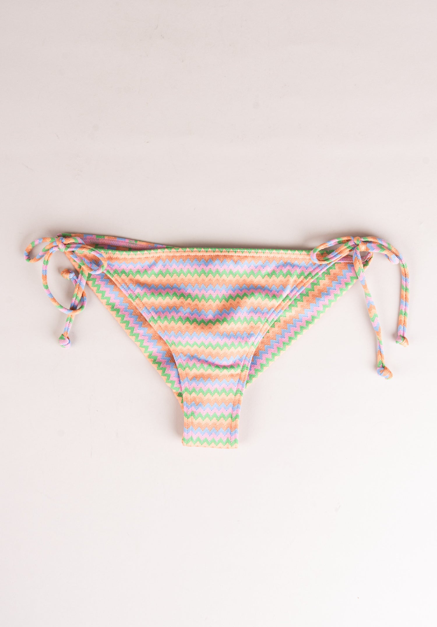 Wavy Stripe Cheeky Tie Side papaya-wavy-stripes Vorderansicht Zoom Image