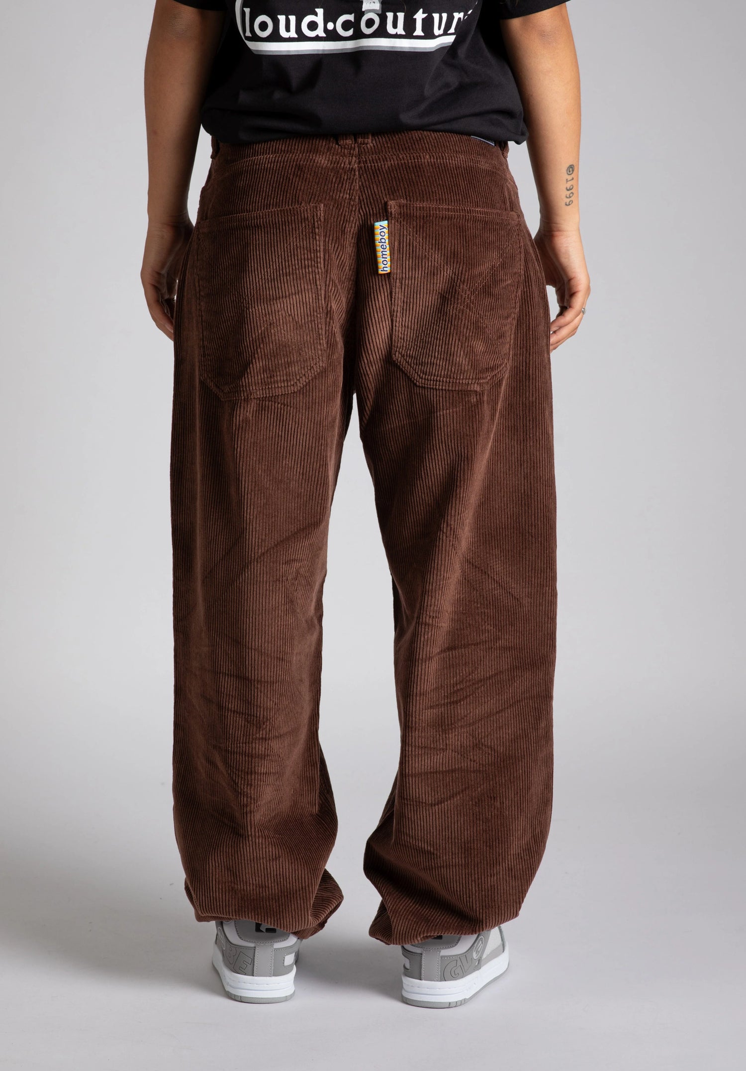 X-tra Baggy Cord Women chocolatebrown Rueckenansicht Zoom Image