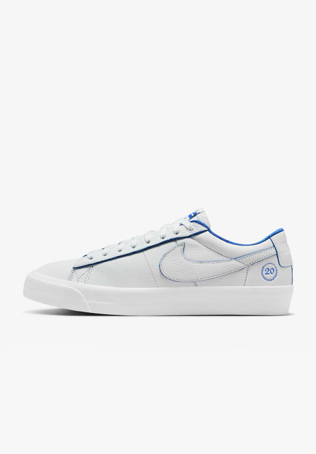 Zoom Blazer Low Pro GT Premium summitwhite-gameroyal-summitwhite Vorderansicht