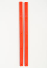 Rails red Rückenansicht